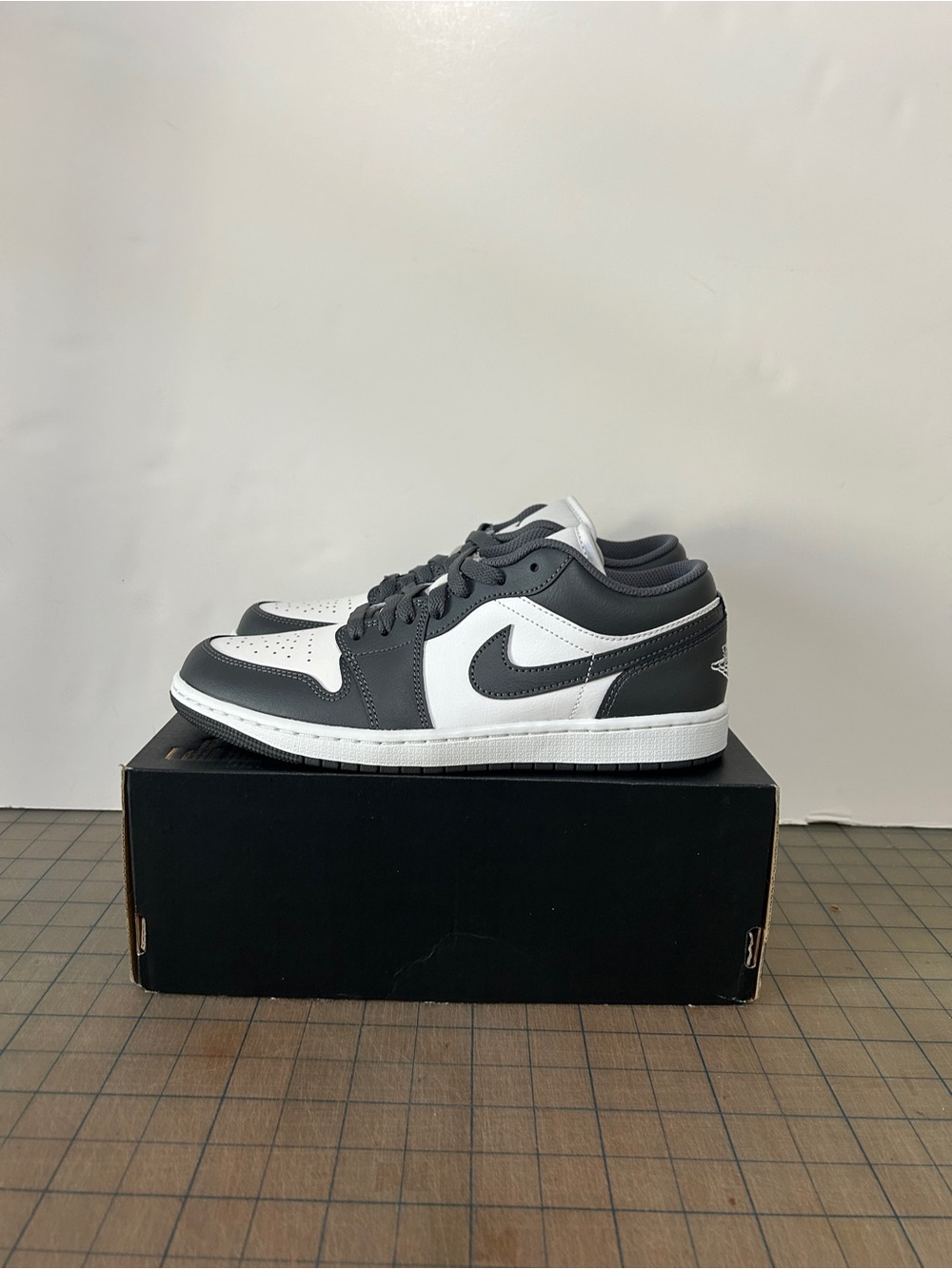 Air Jordan 1 Low ‘Grey White’